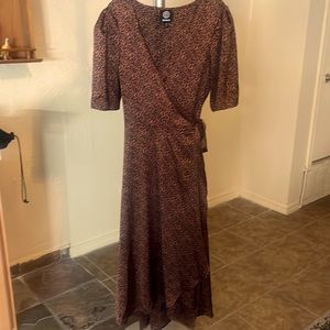 Wrap mid print dress